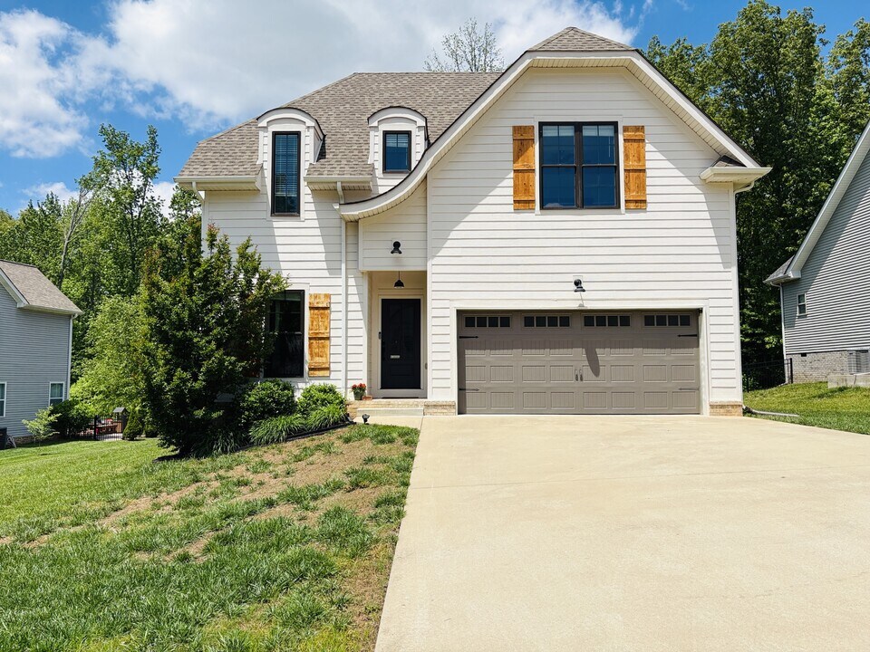 1268 Easthaven Dr in Clarksville, TN - Building Photo