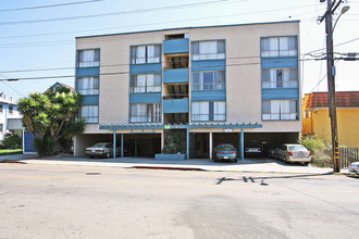 Diamond Park Manor in Oakland, CA - Foto de edificio - Building Photo