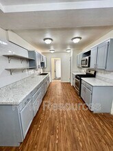 10449 Dover Dr in Yukon, OK - Building Photo - Building Photo