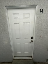 2110 Gaviota Ave in Signal Hill, CA - Building Photo - Building Photo