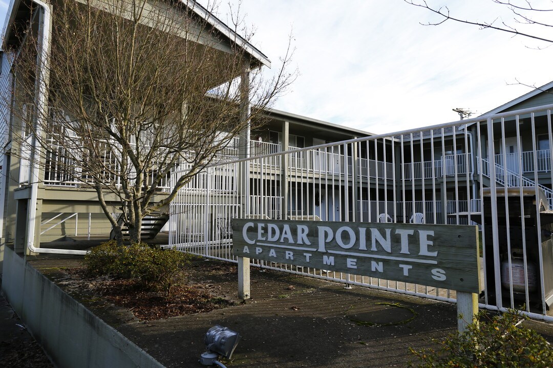 Cedar Pointe Apartments in Olympia, WA - Building Photo