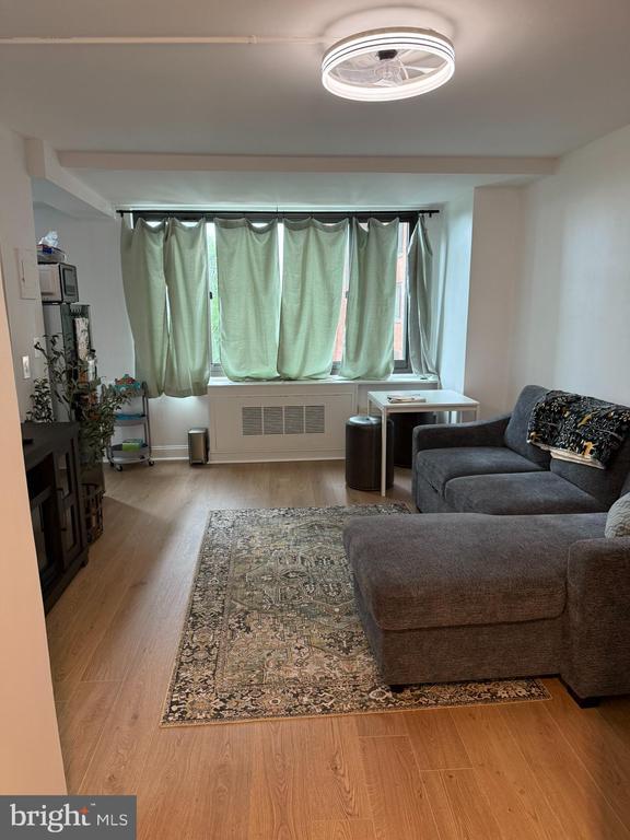 property at 1021 Arlington Blvd