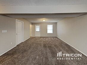 321 E Brixton Woods Dr in Pittsboro, IN - Building Photo - Building Photo
