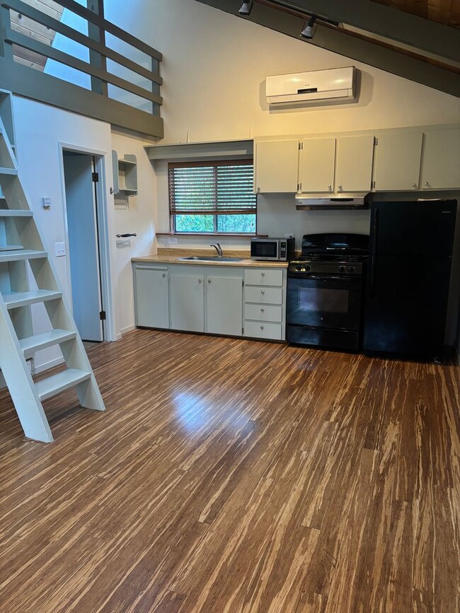 8650 Rd in Forestville, CA - Building Photo - Building Photo