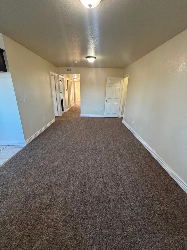 632 E 113th St in Los Angeles, CA - Building Photo - Building Photo