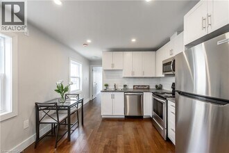 35 Niagara St in St Catharines, ON - Building Photo - Building Photo