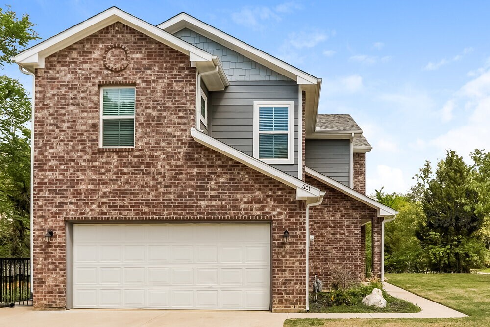 601 Meadowbrook in Lake Dallas, TX - Building Photo