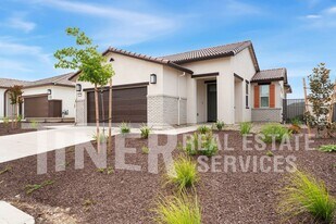 2231 Oswego St in Folsom, CA - Building Photo