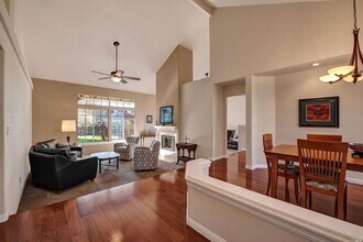 308 Wood Rose Ct in Windsor, CA - Building Photo - Building Photo