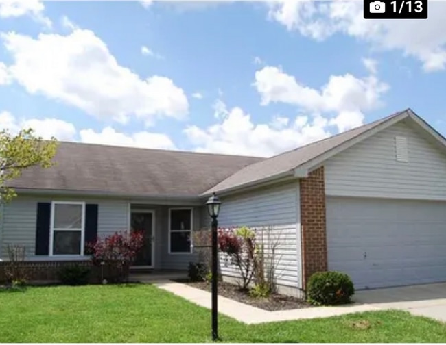 property at 109 E Flat Rock Dr