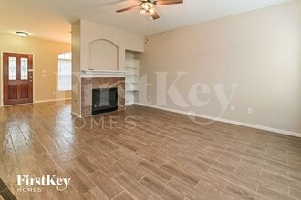 22610 Spring Crossing Dr in Spring, TX - Building Photo - Building Photo