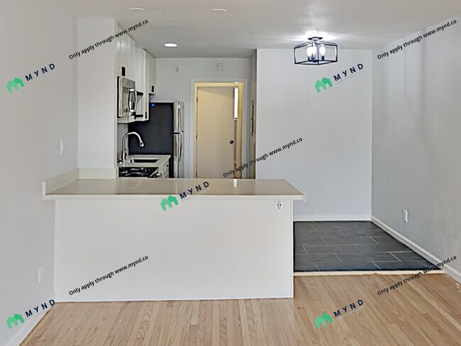 The Westlake in Oakland, CA - Foto de edificio - Building Photo