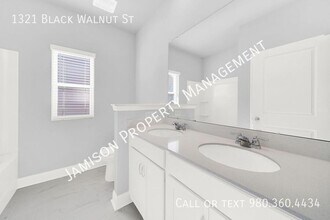 1321 Black Walnut St in Monroe, NC - Building Photo - Building Photo