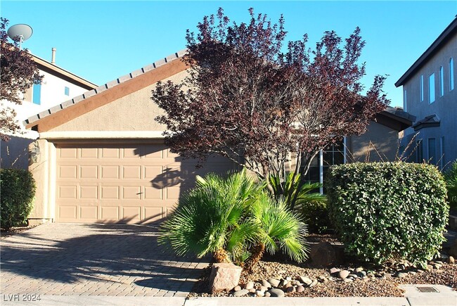 9955 Burton Lake Ct in Las Vegas, NV - Building Photo - Building Photo