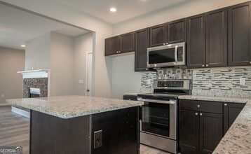 2446 Remington Dr in Commerce, GA - Building Photo - Building Photo