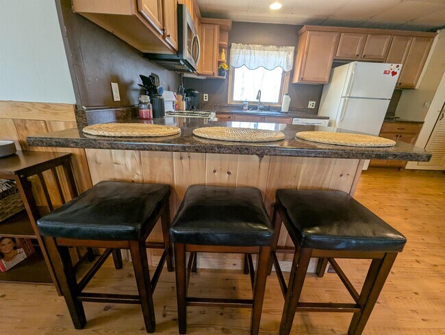 30 Middle Shore Dr in Madison, NH - Building Photo - Building Photo