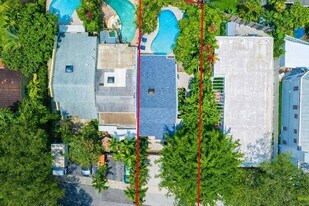 219 NE 17th Ave in Fort Lauderdale, FL - Building Photo