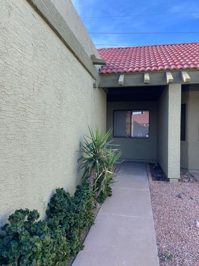 1432 N Dorsey Ln in Tempe, AZ - Building Photo - Building Photo