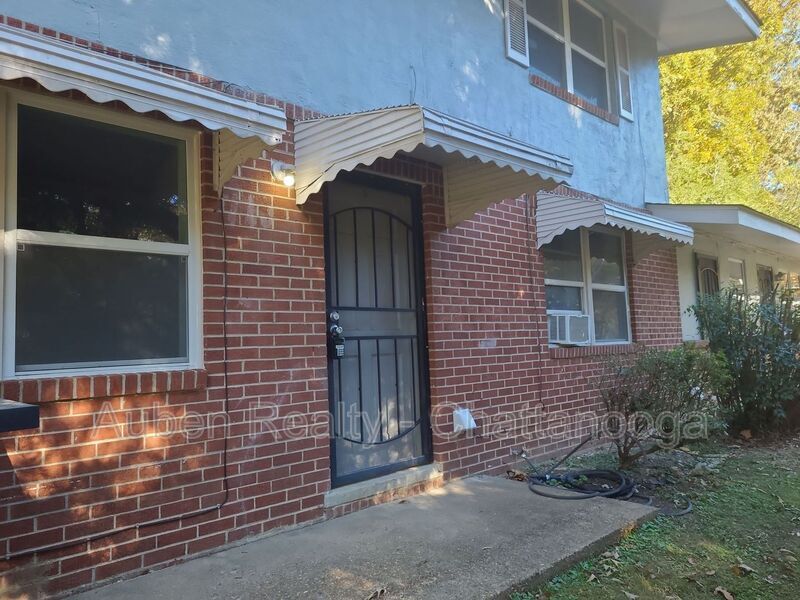 713 Lupton Dr in Chattanooga, TN - Building Photo