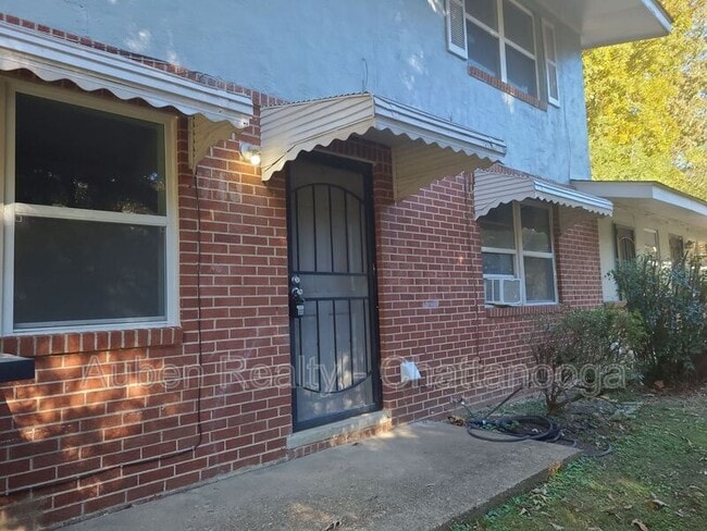 property at 713 Lupton Dr