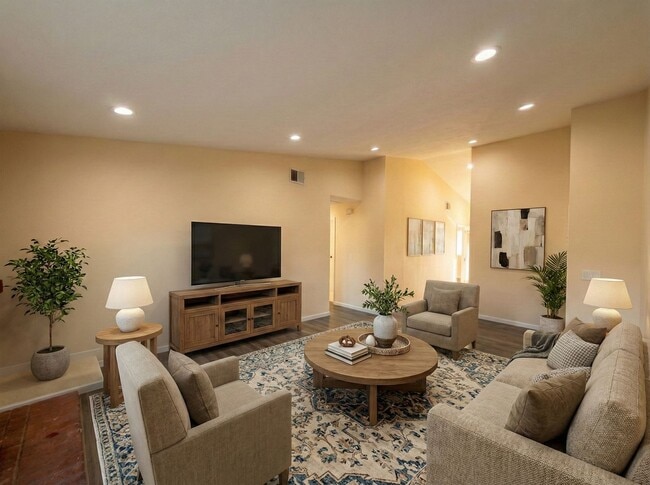 property at 33171 Quail Dr