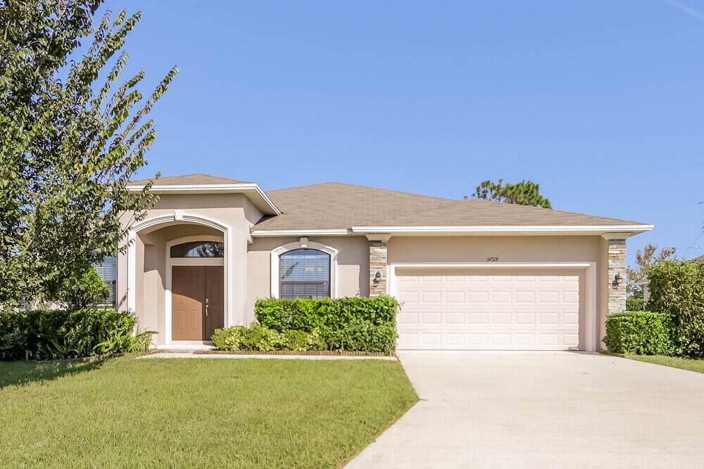 5728 Woodruff Way in Lakeland, FL - Building Photo