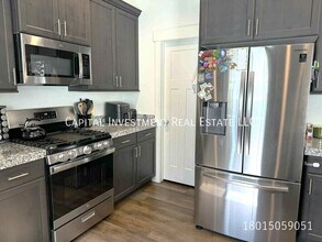 4710 Breezy Patch Rd in Eagle Mountain, UT - Building Photo - Building Photo