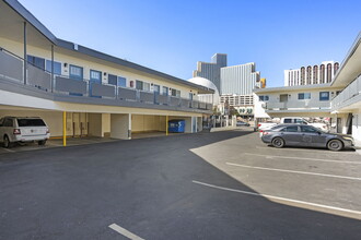 Center Street Flats in Reno, NV - Building Photo - Building Photo