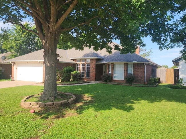 property at 921 Blue Ridge Dr