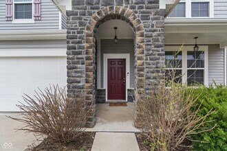 5776 Pebblebrooke Rd in Whitestown, IN - Building Photo - Building Photo