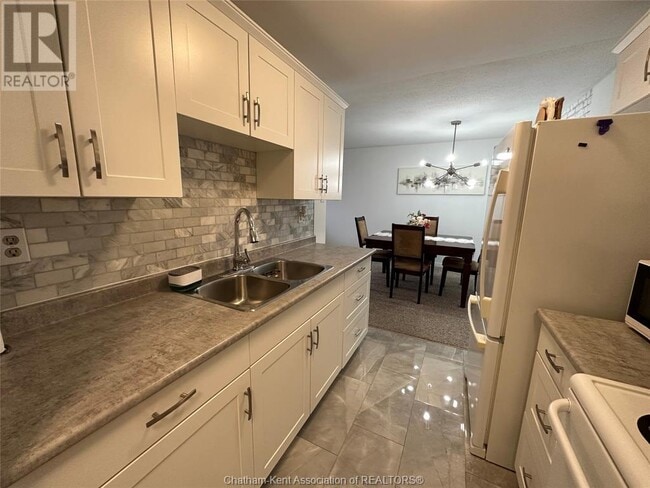 property at 276 Merritt Ave