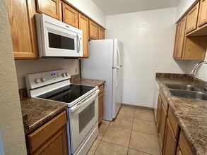 5950 E Norland St, Unit 102 in Mesa, AZ - Foto de edificio - Building Photo