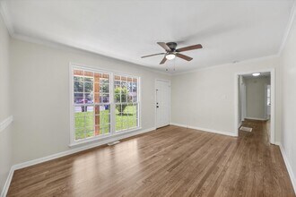 2111 Shady Ln Cir NW in Huntsville, AL - Building Photo - Building Photo