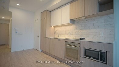 2020-2020 Bathurst St in Toronto, ON - Building Photo - Building Photo