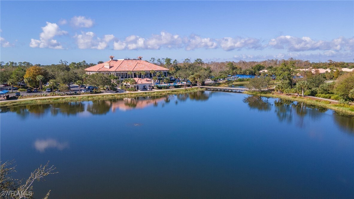 20150 Seagrove St in Estero, FL - Foto de edificio