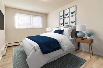 Delton Place in Edmonton, AB - Building Photo - Building Photo