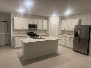 5885 Sweetwood Dr in St Lucie West, FL - Building Photo - Building Photo