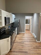 4417 Grove Ave, Unit B in Feasterville-Trevose, PA - Building Photo - Building Photo