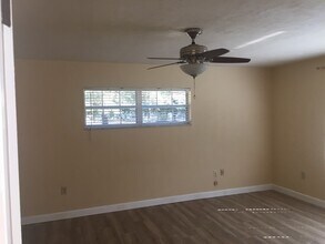 19308 SW 15th Ave in Newberry, FL - Building Photo - Building Photo