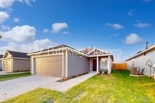 1352 Plum Rd in Princeton, TX - Building Photo