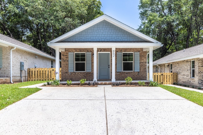 property at 452 Reeves St