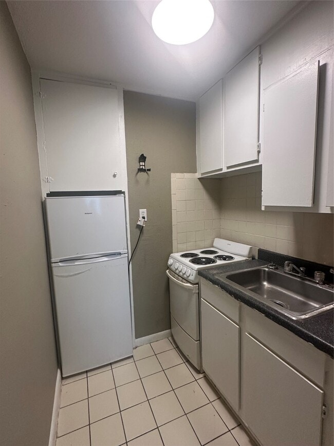 property at 5908 Ardmore St