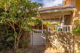 321 Descanso Ave in Ojai, CA - Building Photo - Building Photo