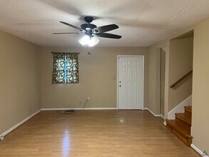 212 Highland Dr in Warner Robins, GA - Building Photo - Building Photo