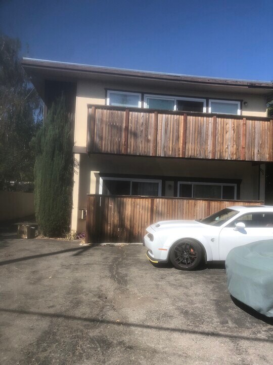 1222 Sir Francis Drake Blvd, Unit 1222 in San Anselmo, CA - Building Photo