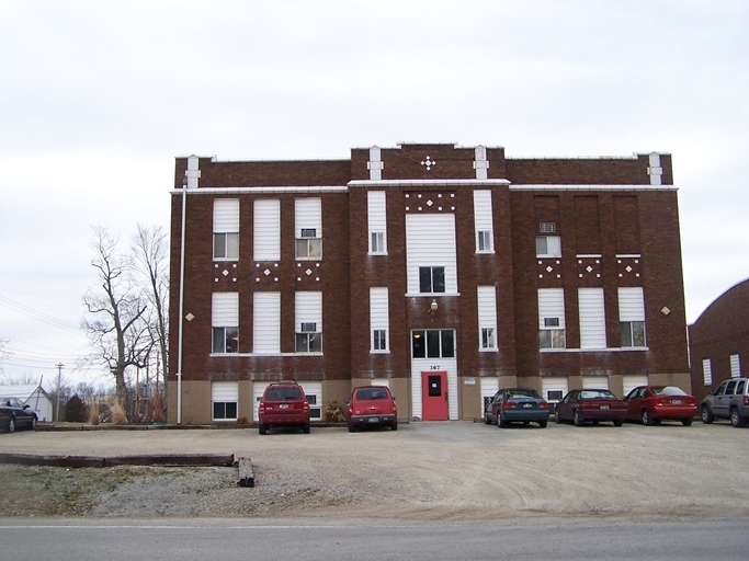 367 S Beechgrove Rd in Wilmington, OH - Building Photo