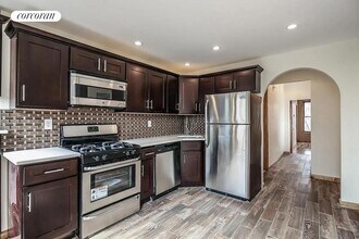 1250 Herkimer St in Brooklyn, NY - Building Photo - Building Photo