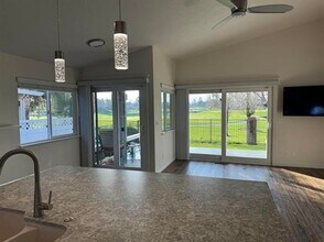 5250 Edgeview Dr in Discovery Bay, CA - Building Photo - Building Photo