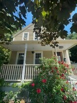 40 Butts St in Newton, MA - Building Photo