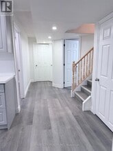 31 Christians Dr in London, ON - Building Photo - Building Photo